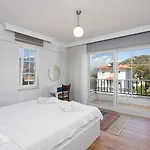Villa Vista *